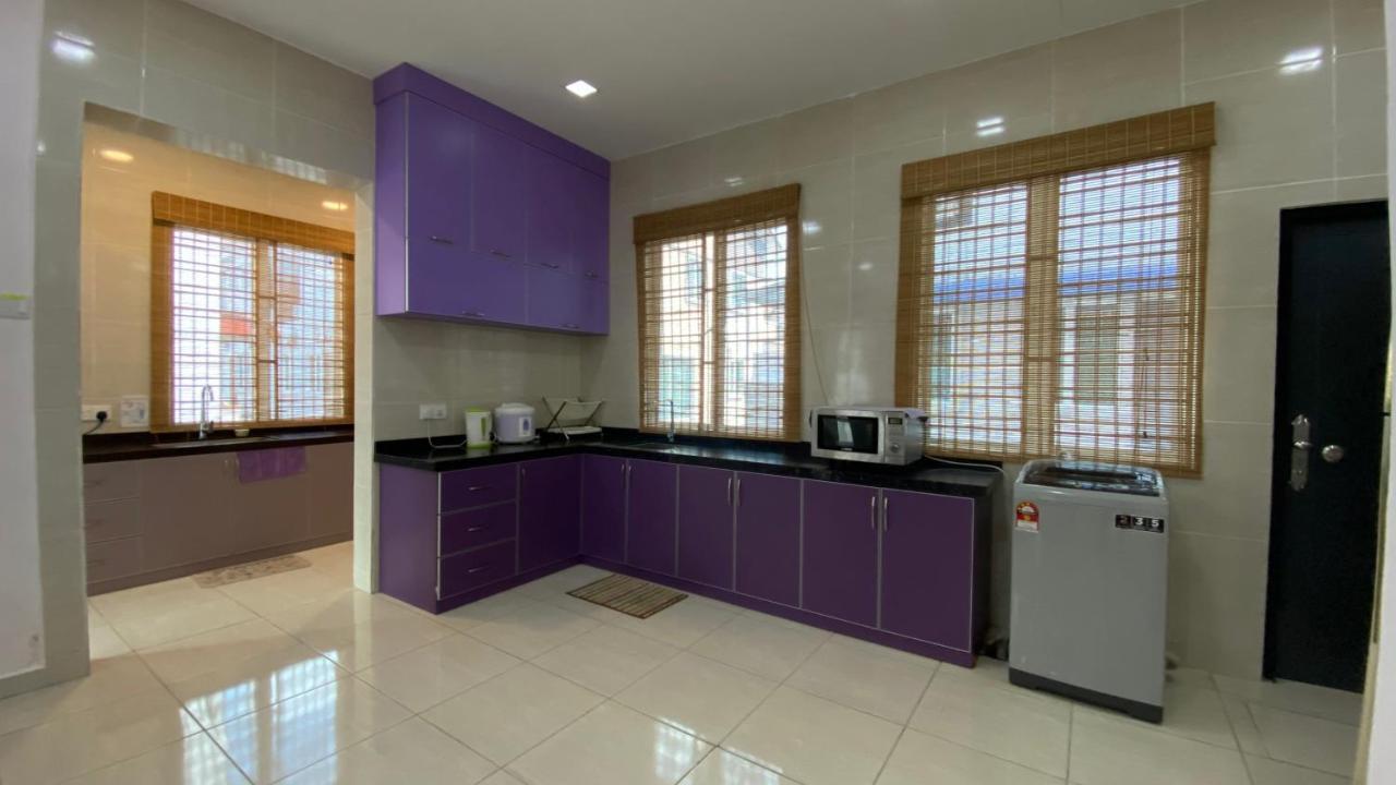 Simfoni Families Suite Kuah Esterno foto