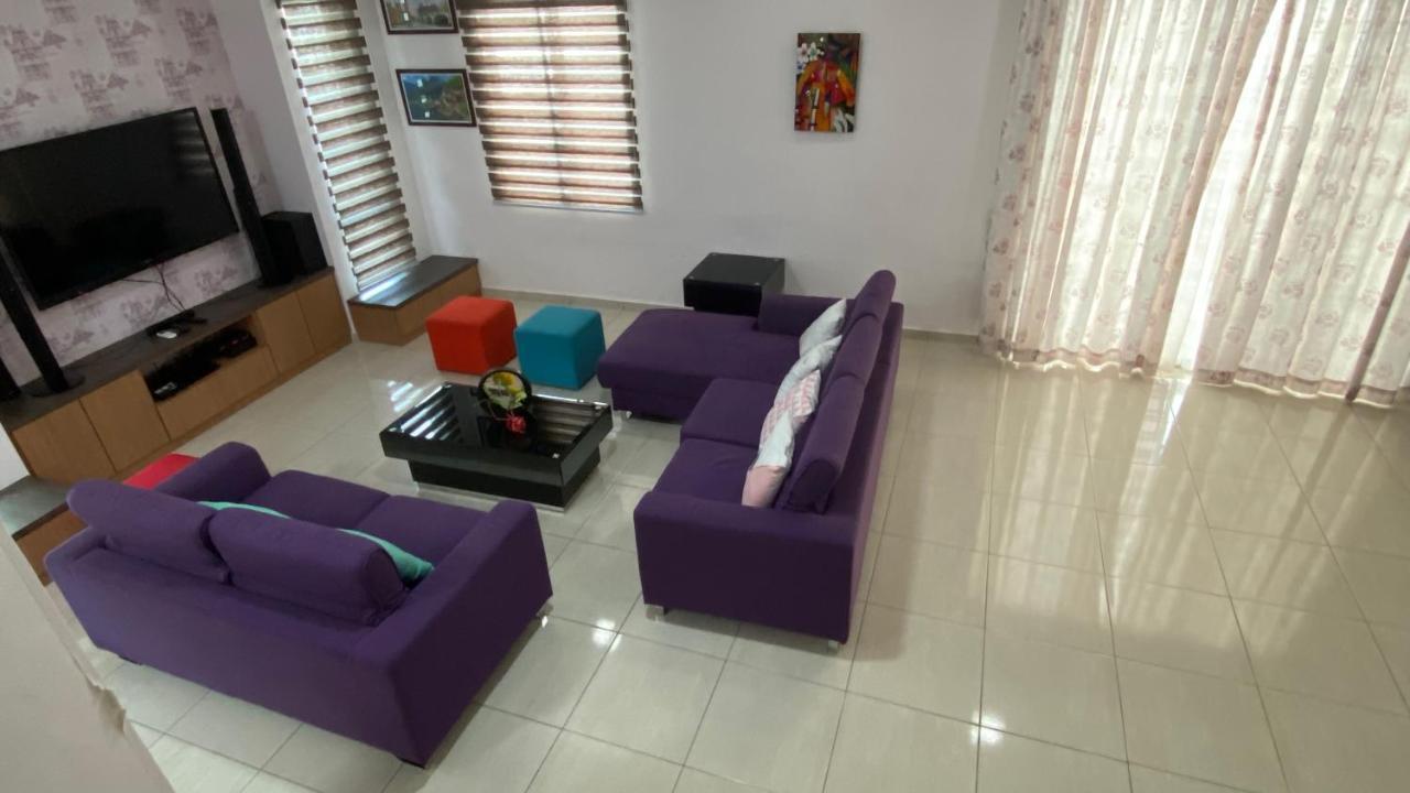Simfoni Families Suite Kuah Esterno foto