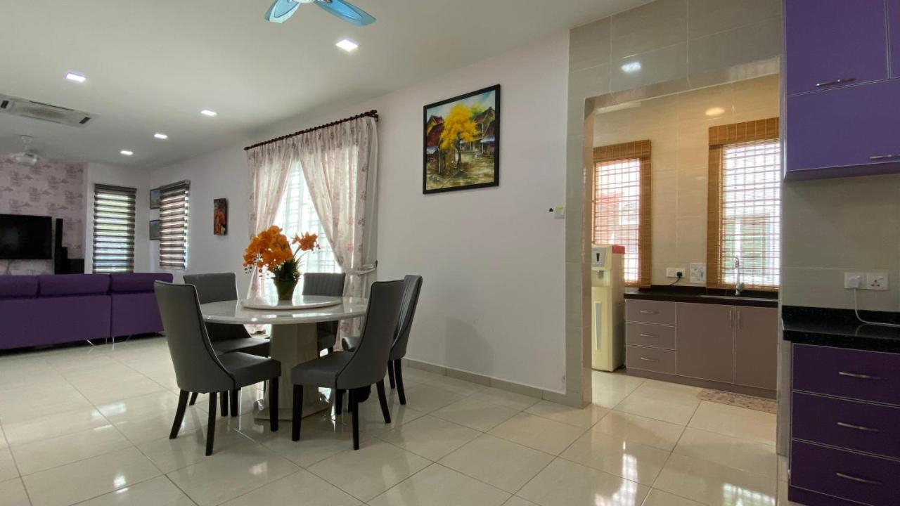 Simfoni Families Suite Kuah Esterno foto